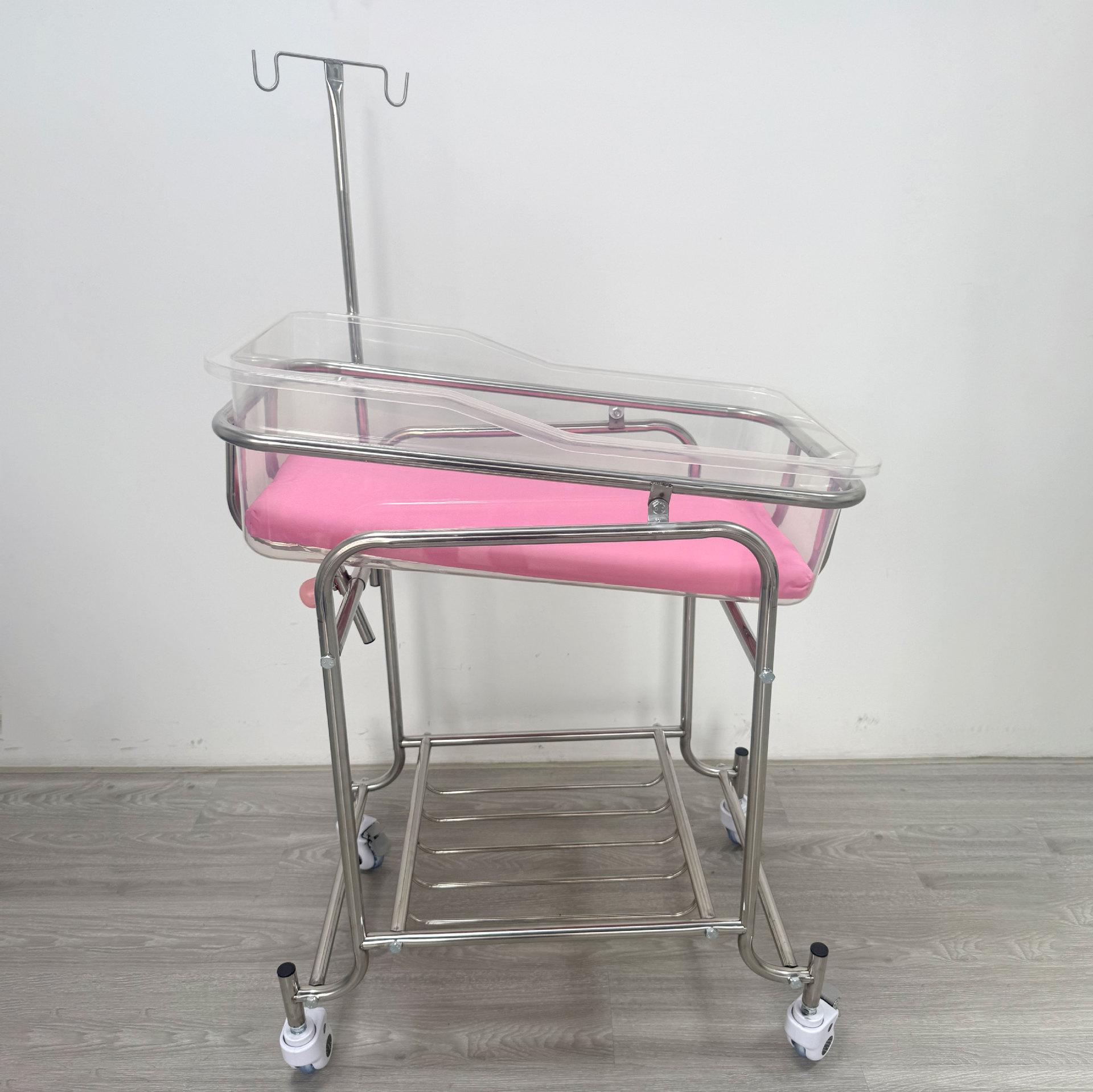 Stainless Steel Baby Bassinet  - Baby Nursery Trolley recension och pris